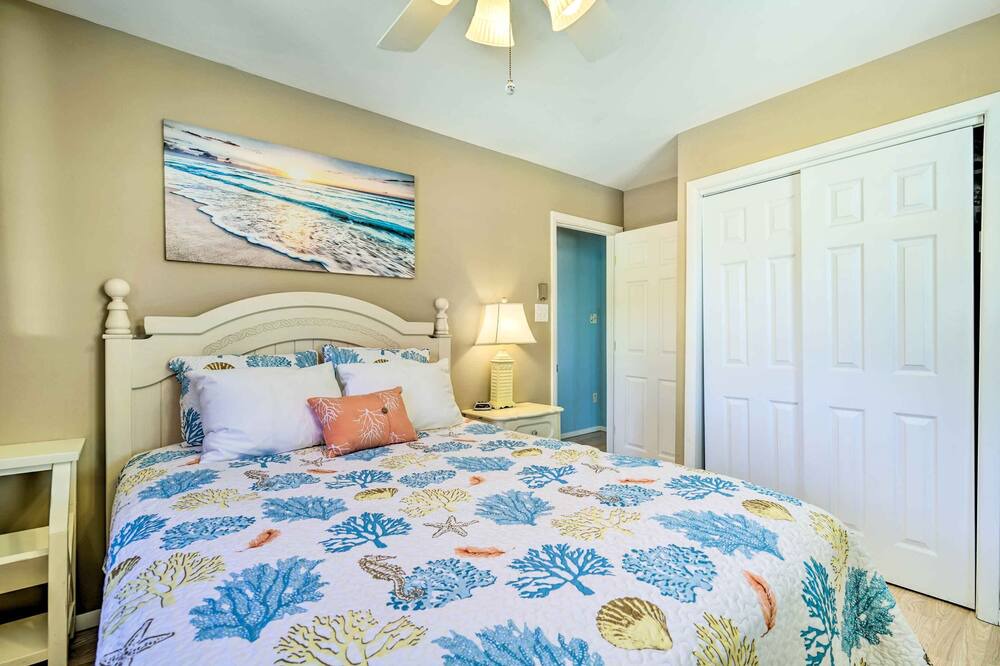Photo of Bedroom in Village Green