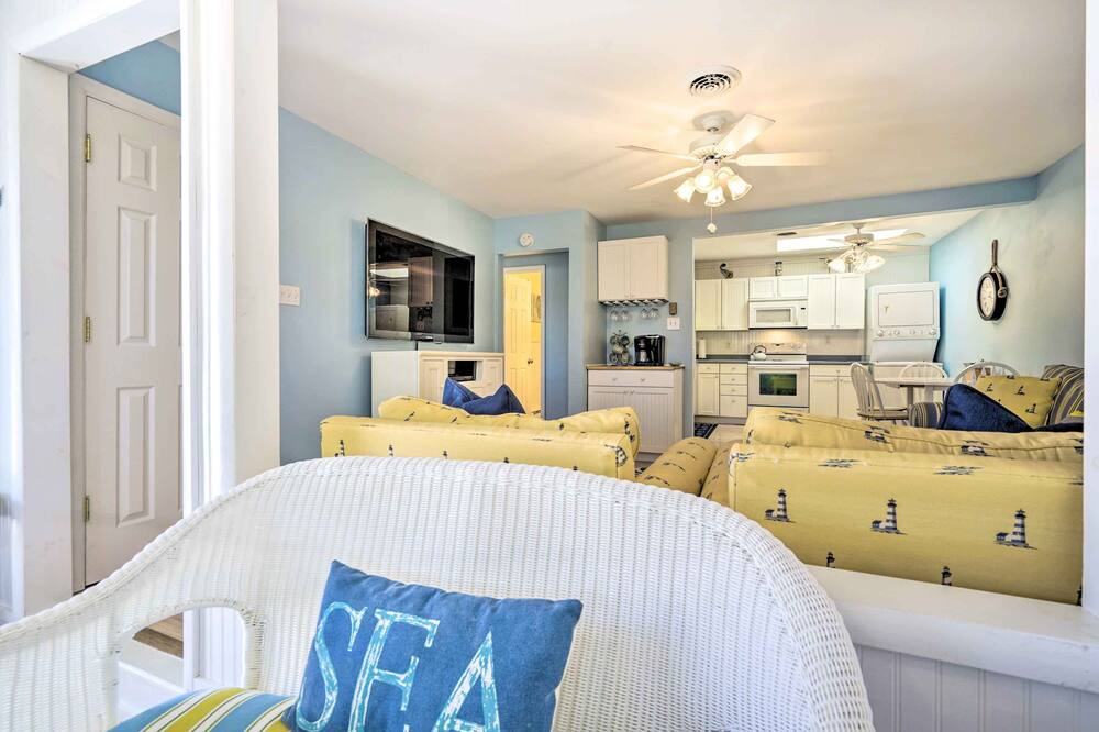 Photo of Livingroom in Village Green
