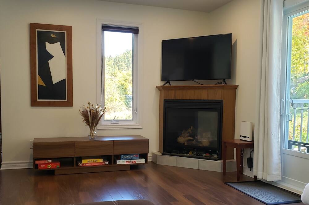 Photo of Livingroom in Mont Ste. Marie