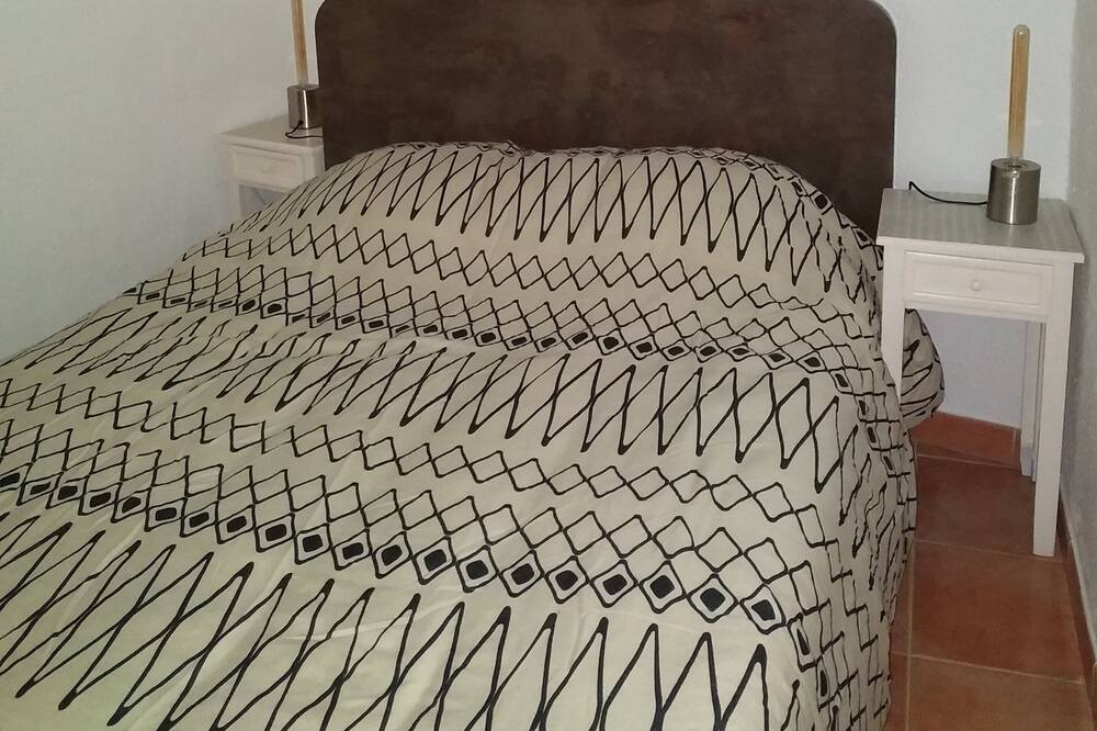 Photo of Bedroom in Oms