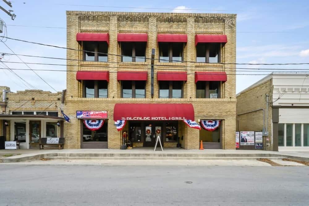 Photo of Outdoor in Gonzales