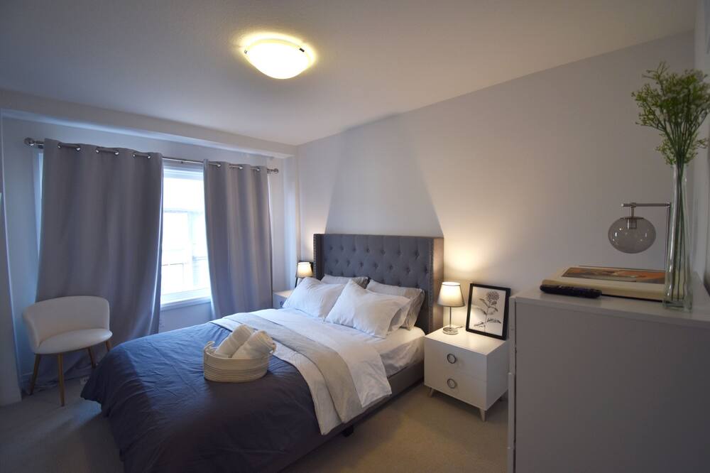 Photo of Bedroom in Hamilton