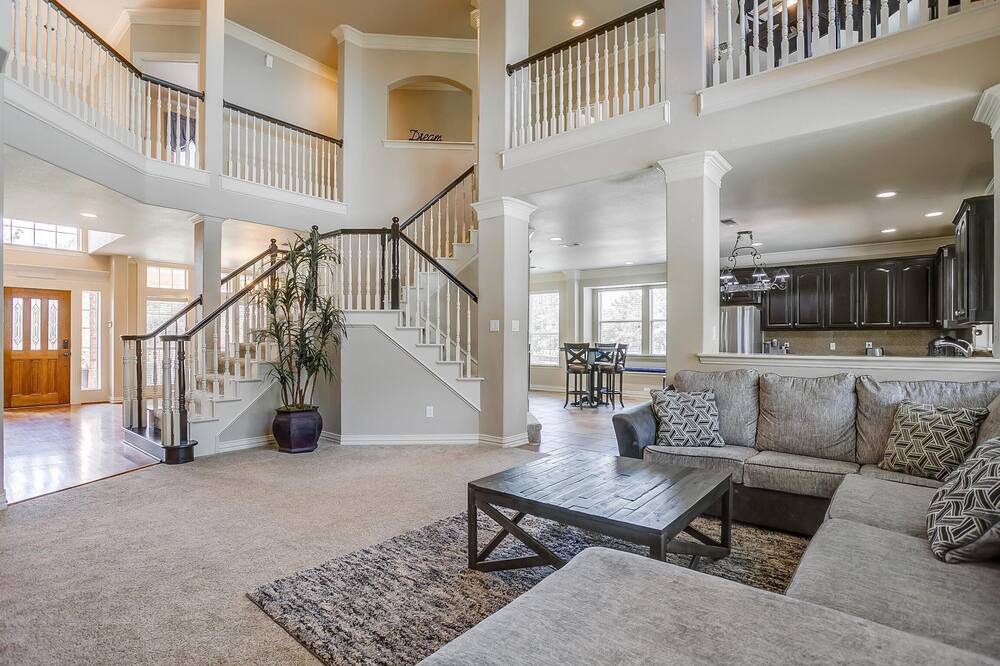 Photo of Livingroom in Burleson