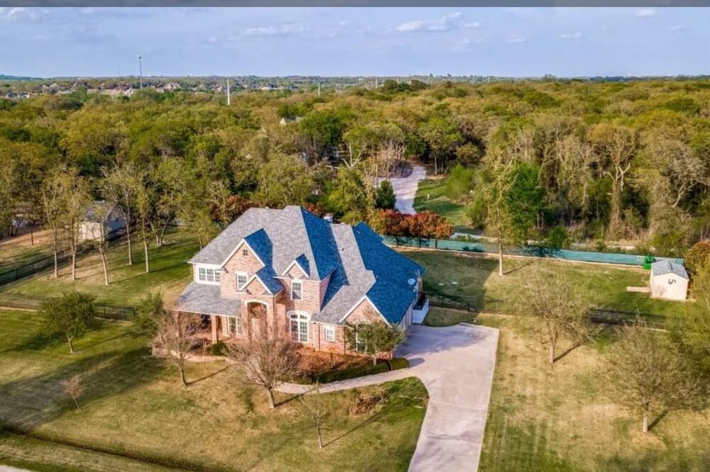 Photo of Outdoor in Burleson