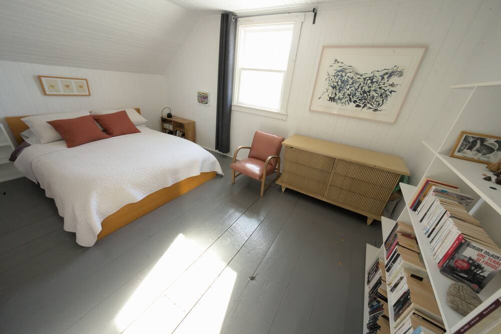 Photo of Bedroom in Saint-Paulin
