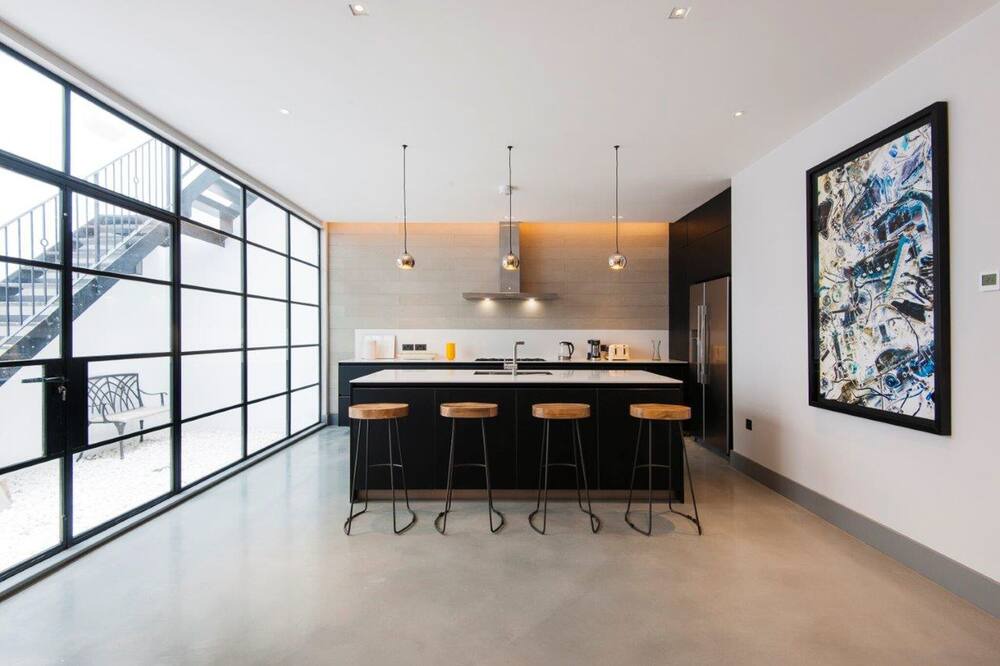 Photo of Kitchen in Courtfield