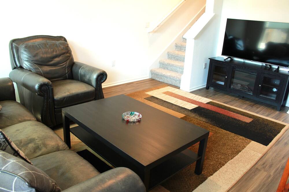 Photo of Livingroom in Stony Ridge North