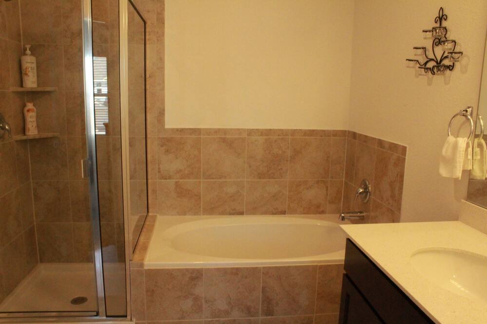 Photo of Bathroom in Stony Ridge North