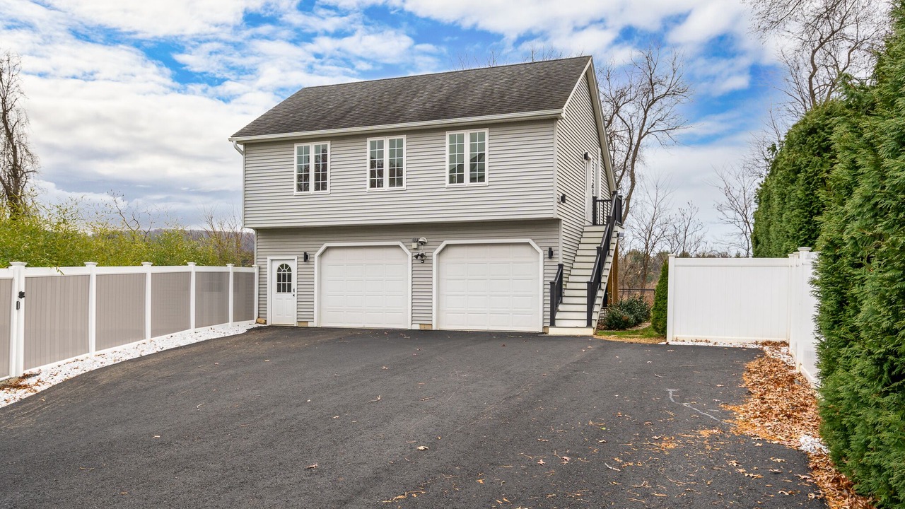 Photo of Outdoor in Easthampton