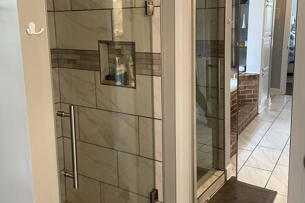 Photo of Bathroom in Mobile