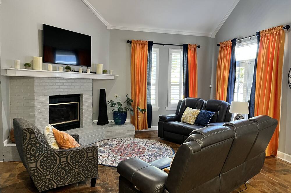 Photo of Livingroom in Mobile