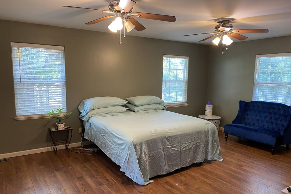 Photo of Bedroom in McDonough