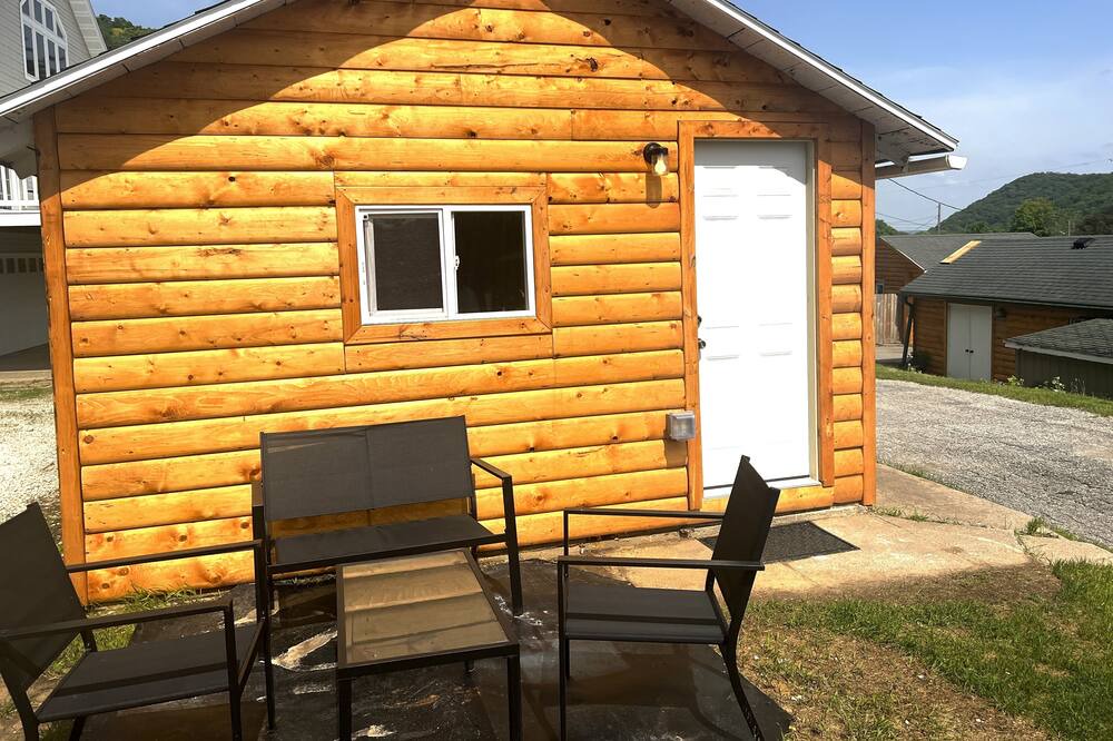 Photo of Patio Balcony in Lansing