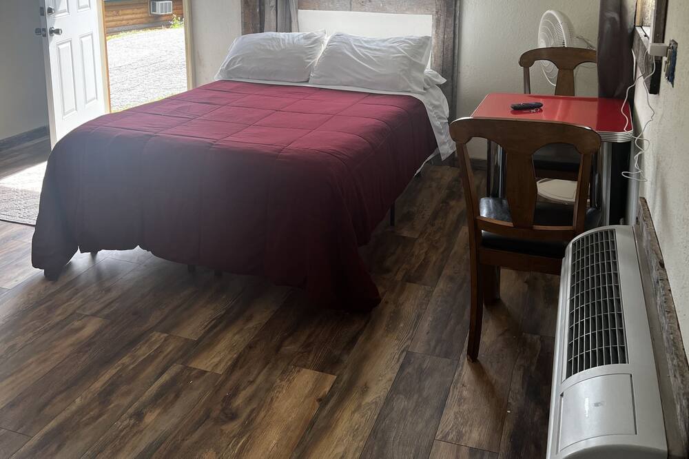 Photo of Bedroom in Lansing