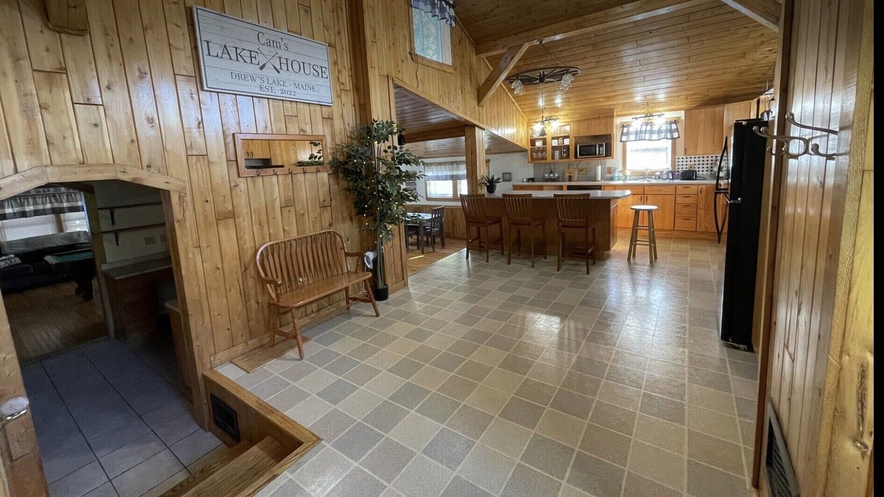 Photo of Others in New Limerick