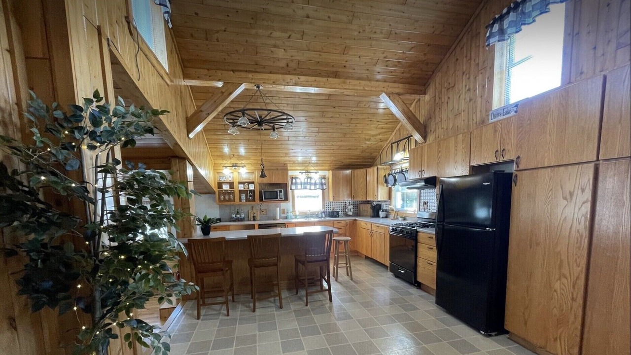 Photo of Others in New Limerick