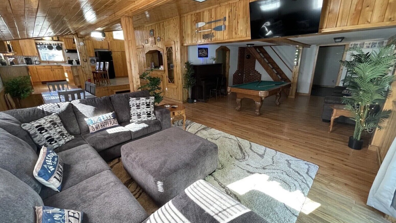 Photo of Others in New Limerick