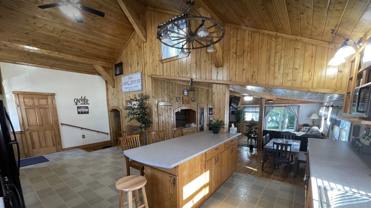 Photo of Others in New Limerick