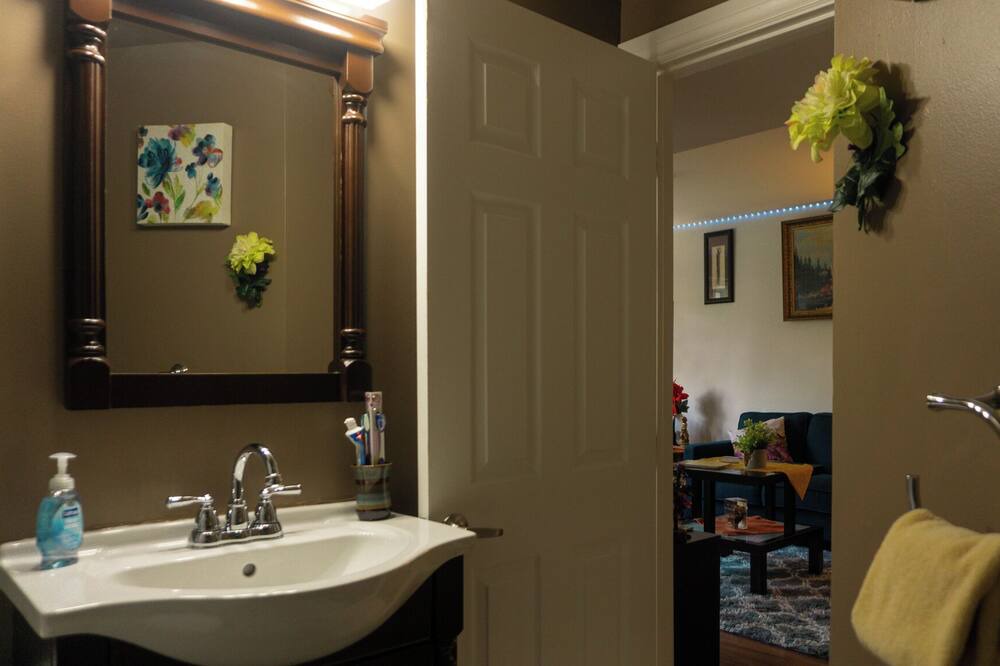 Photo of Bathroom in Thunder Bay