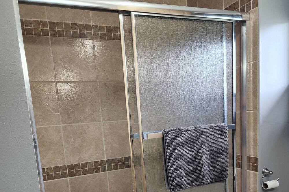 Photo of Bathroom in Front of Yonge