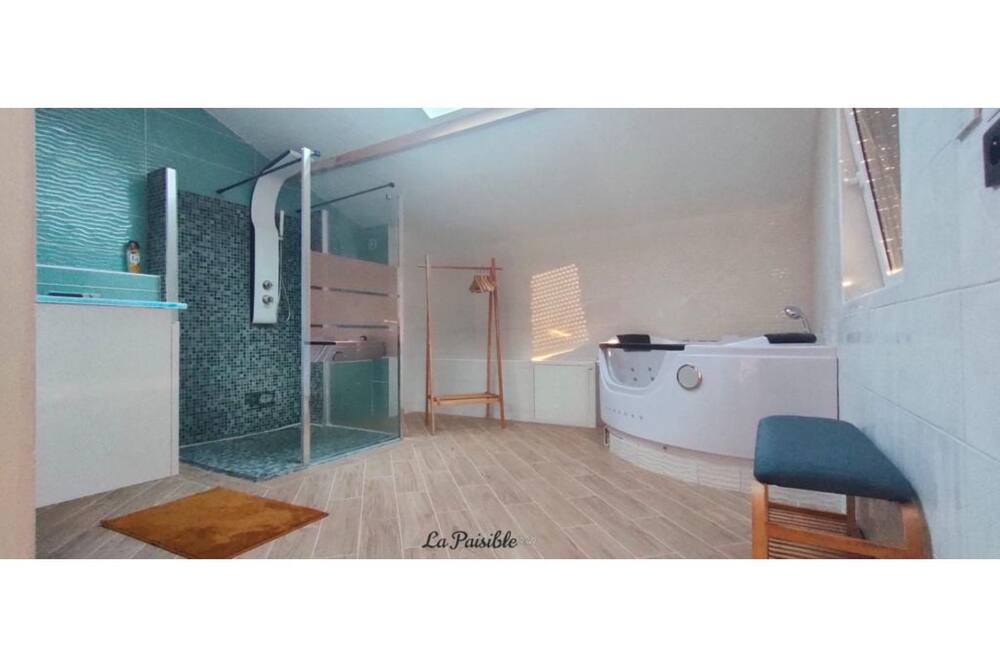 Photo of Others in Lugrin