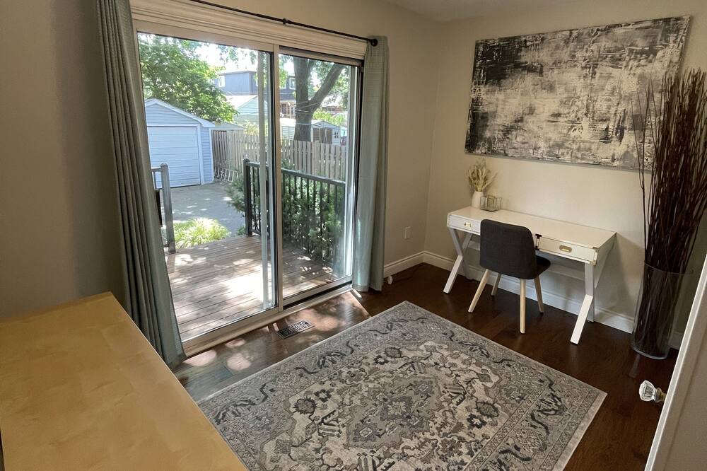 Photo of Livingroom in Hamilton