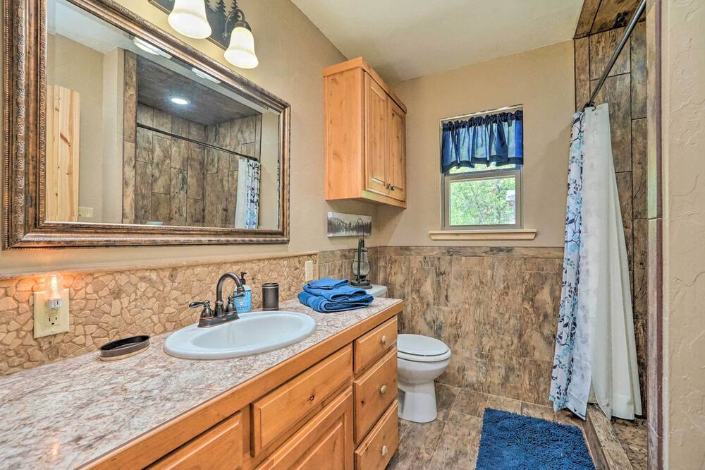 Photo of Bathroom in Clayton
