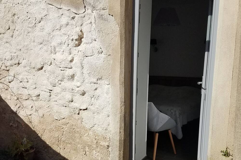 Photo of Bathroom in Desertines