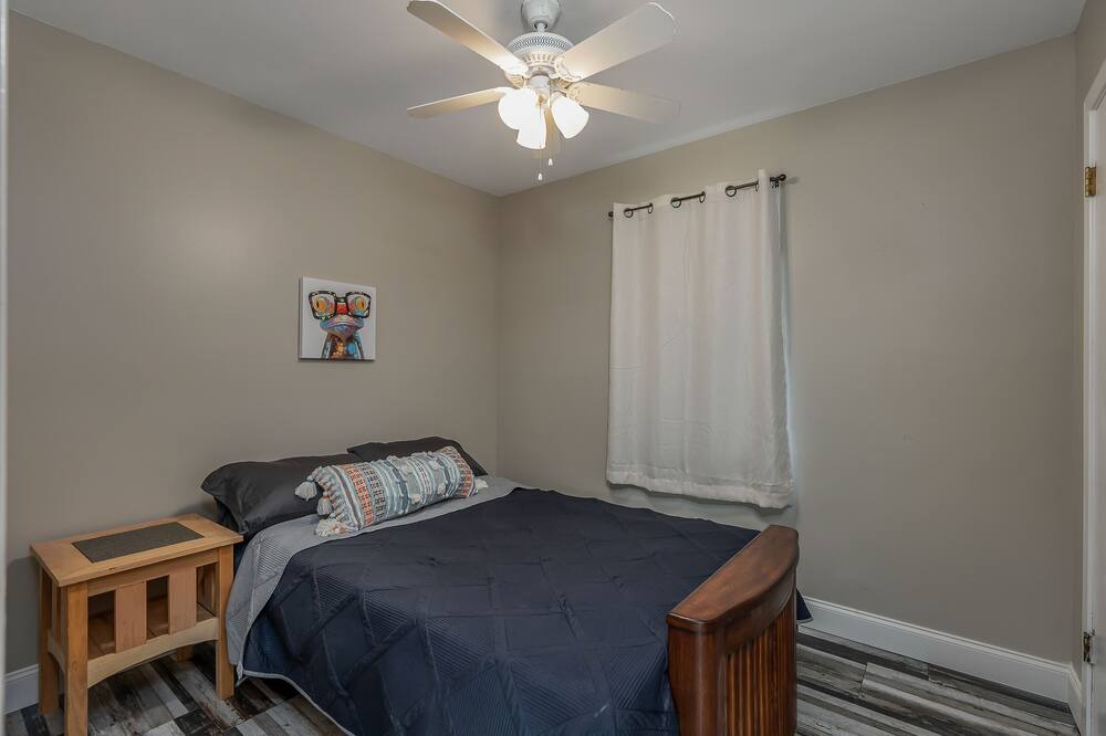 Photo of Bedroom in Homer