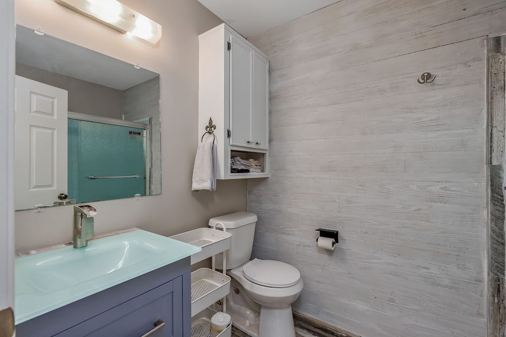 Photo of Bathroom in Homer