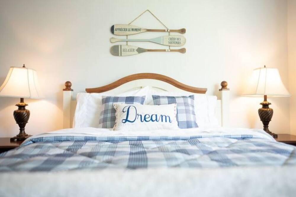 Photo of Bedroom in Notre-Dame-de-la-Merci