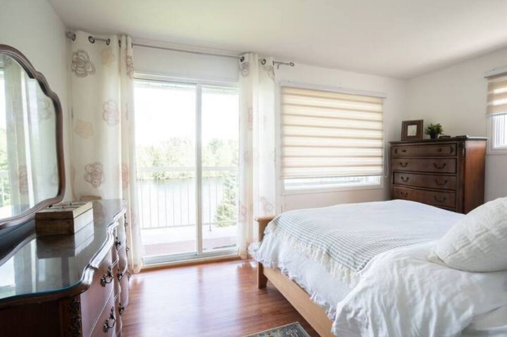 Photo of Bedroom in Notre-Dame-de-la-Merci