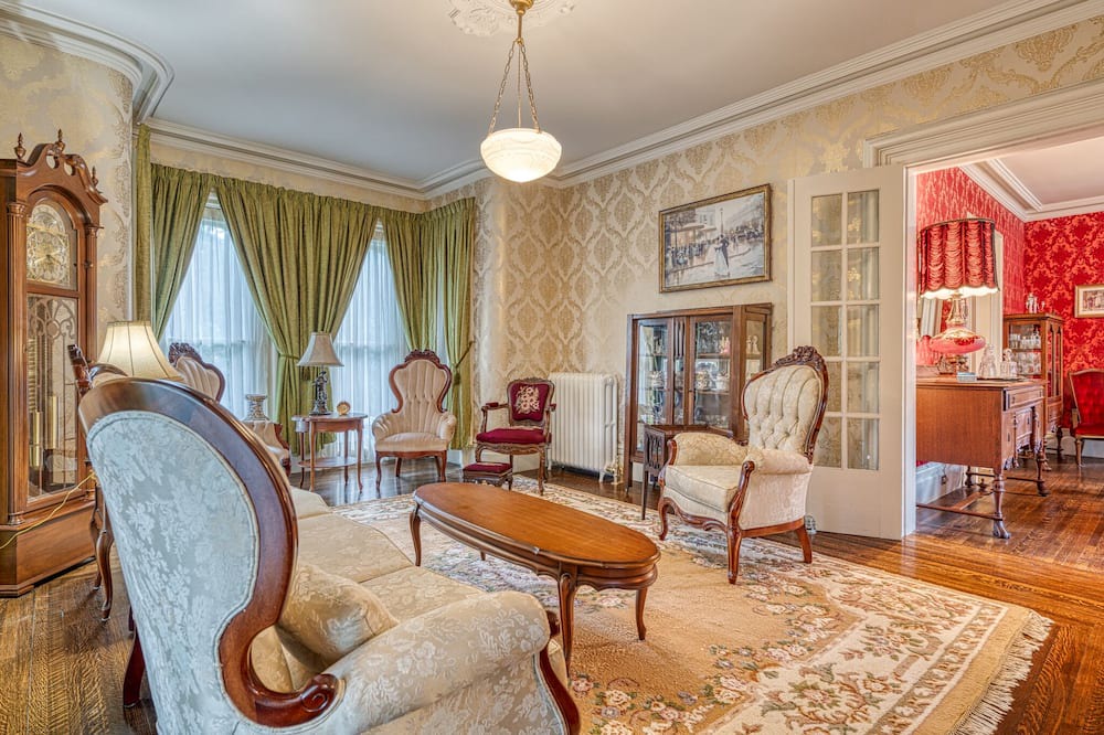 Photo of Livingroom in Simcoe