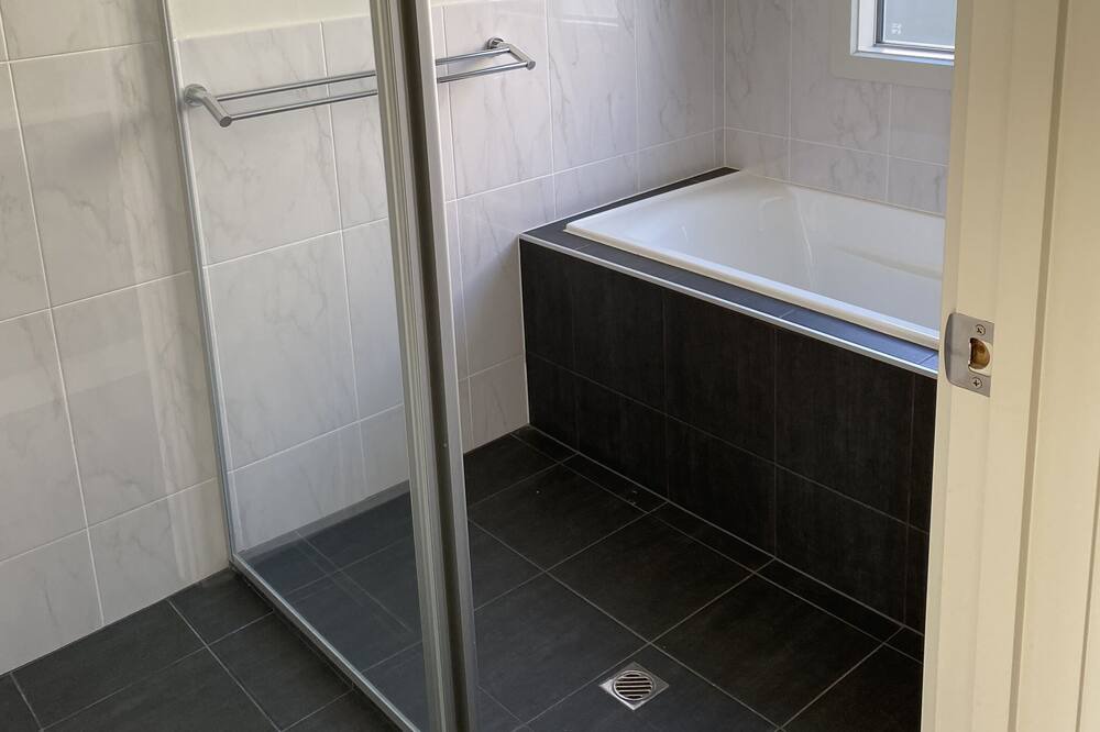 Photo of Bathroom in Seymour