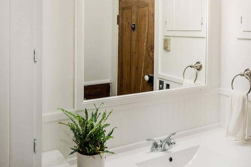 Photo of Bathroom in St. Andrews