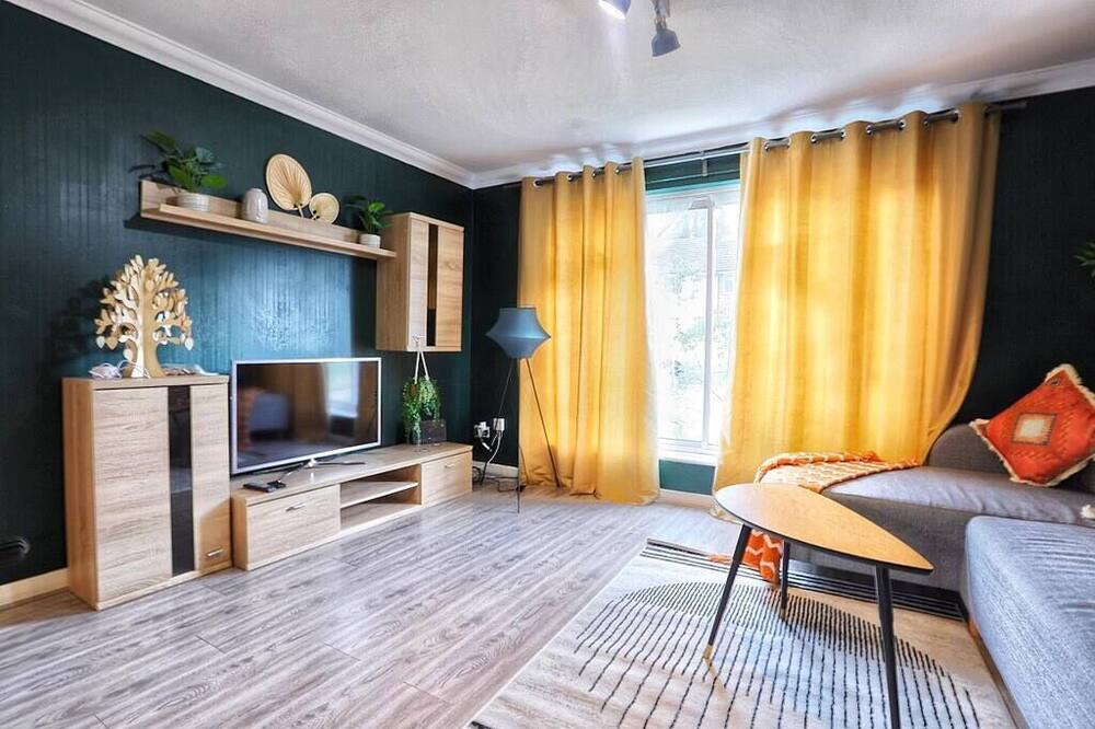 Photo of Livingroom in Cradley