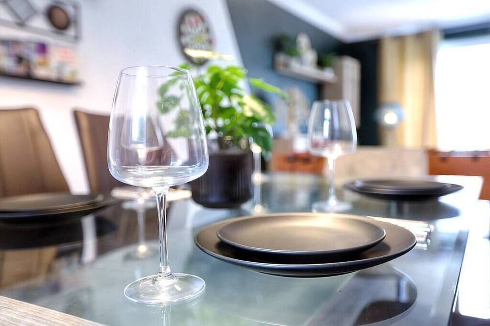 Photo of Others in Cradley