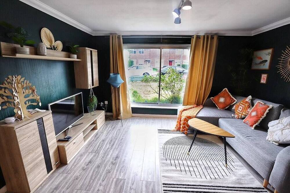 Photo of Livingroom in Cradley