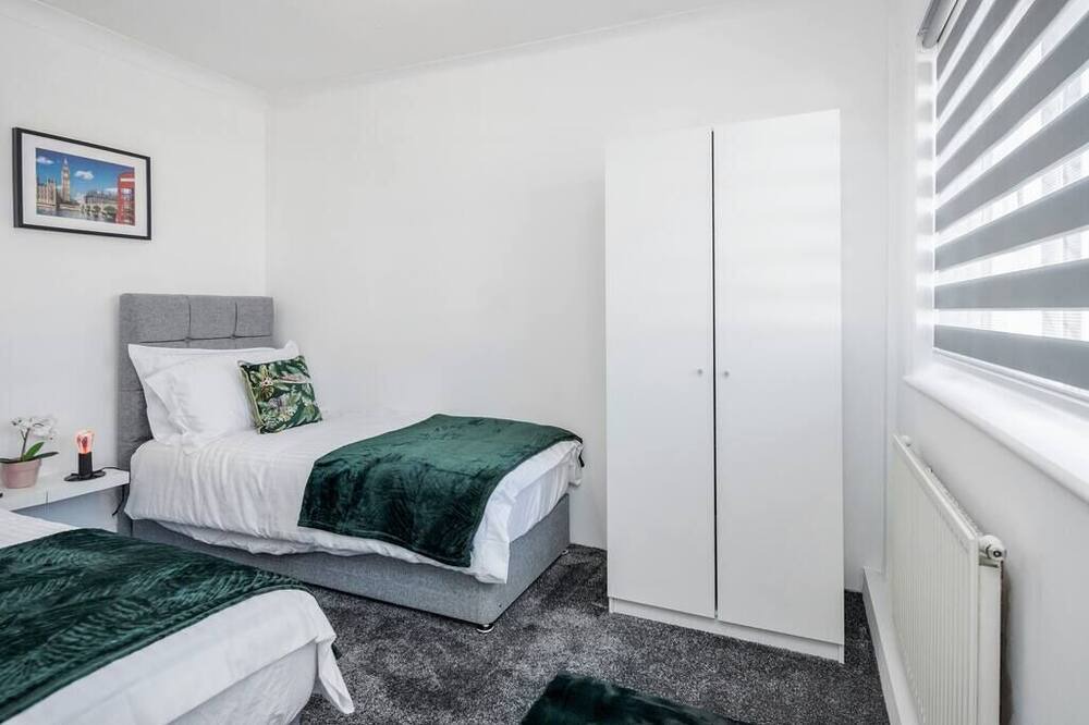 Photo of Bedroom in Harlington