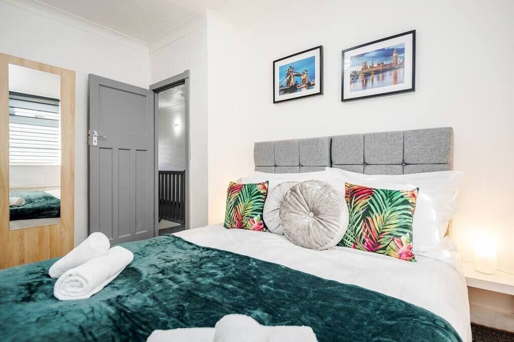 Photo of Bedroom in Harlington