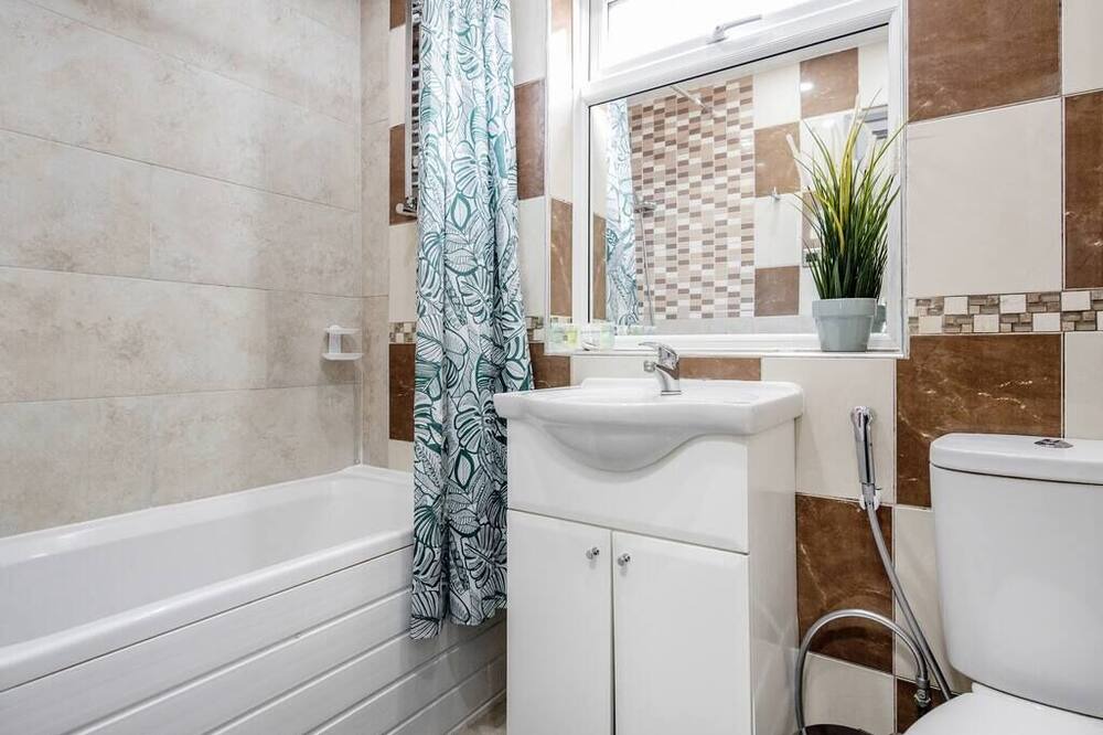 Photo of Bedroom in Harlington