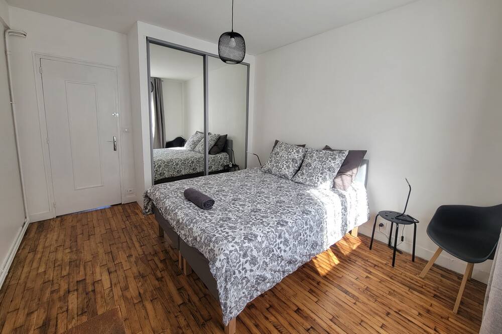 Photo of Bedroom in Saint-Helier