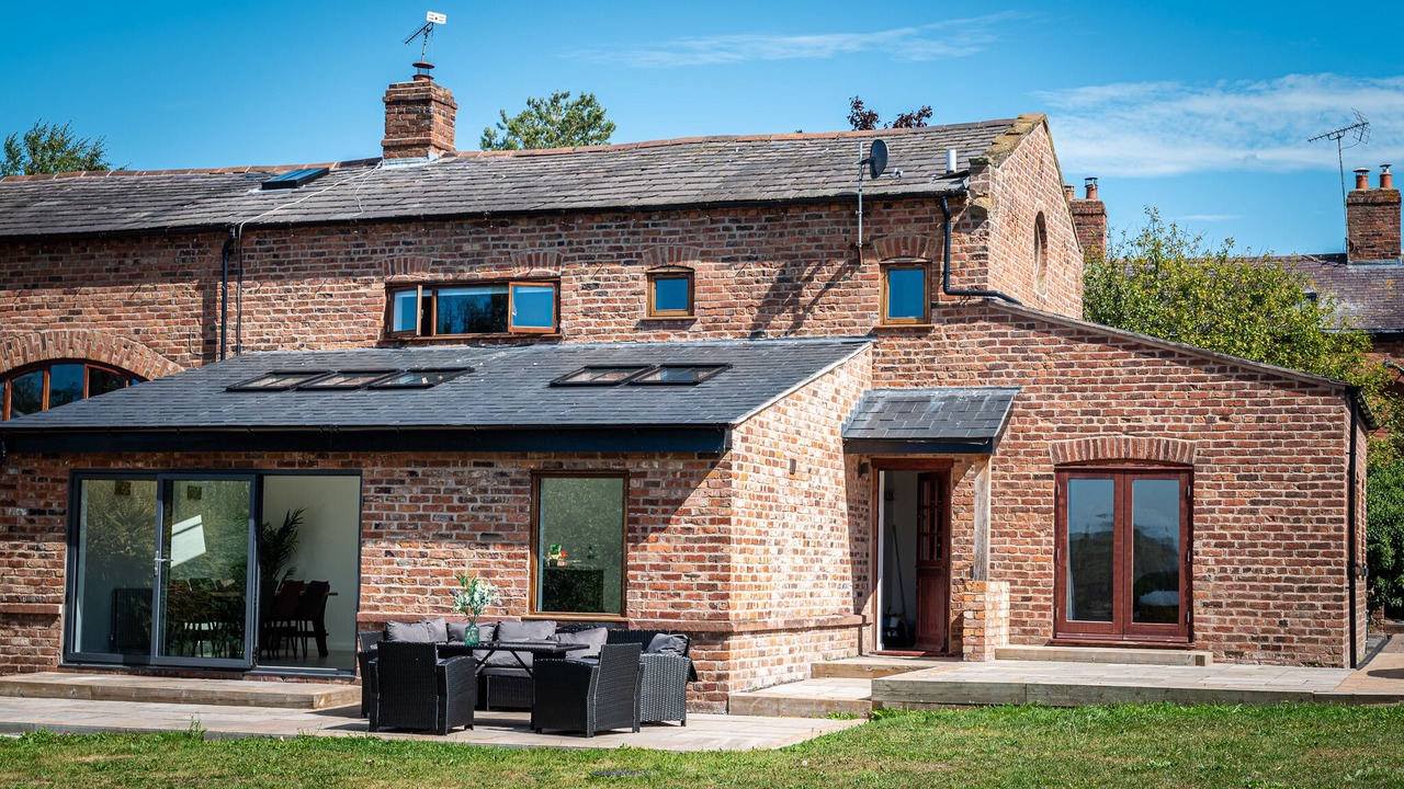 Photo of Outdoor in Wimbolds Trafford