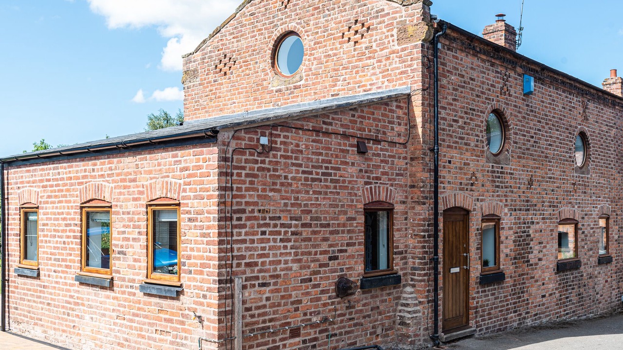 Photo of Outdoor in Wimbolds Trafford