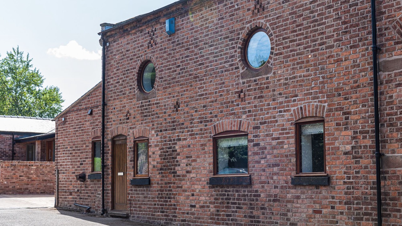 Photo of Others in Wimbolds Trafford