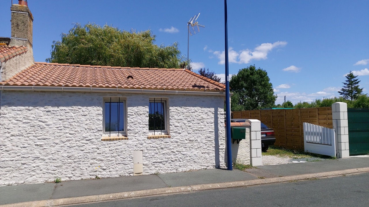 Photo of Outdoor in Grues