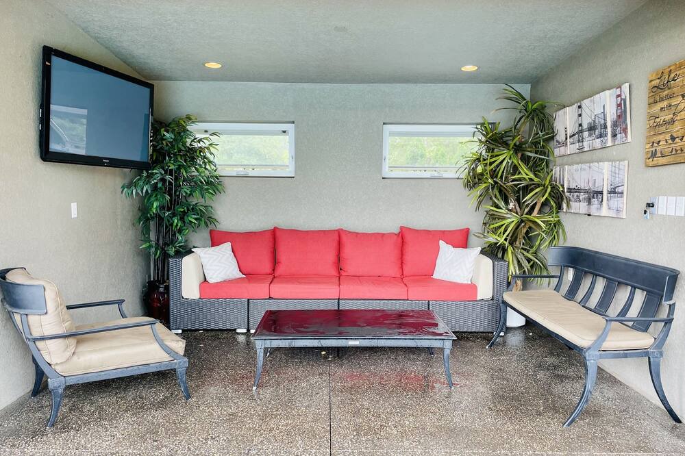 Photo of Outdoor in LaSalle