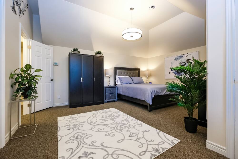 Photo of Bedroom in LaSalle