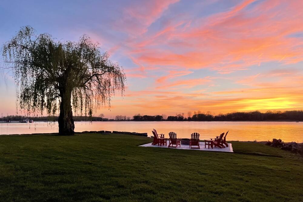 Photo of Outdoor in LaSalle