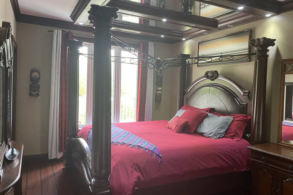 Photo of Bedroom in Saint-Colomban